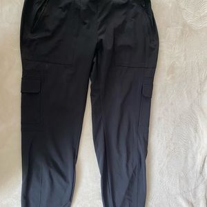 Athleta black cargo pants